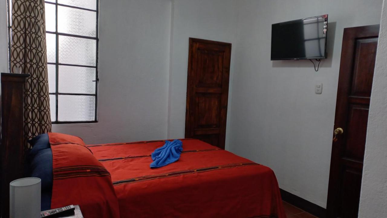 Hospedaje El Viajero Antigua Ll Exteriör bild