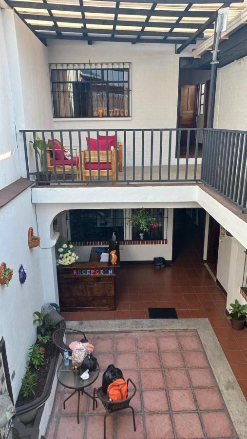Hospedaje El Viajero Antigua Ll Exteriör bild